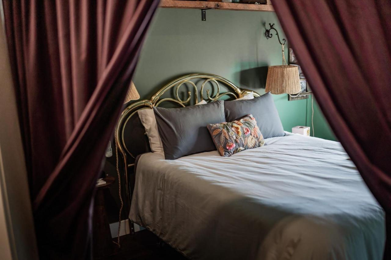 The Atrium - A Boutique Hotel - Suite 17 Perryville Extérieur photo